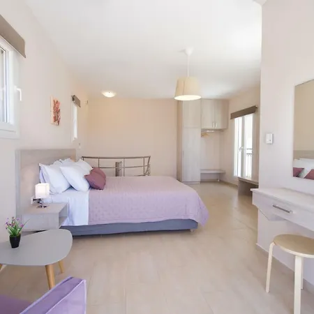 Rose Maisonette Апартаменты Razata