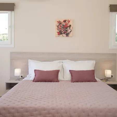 Апартаменты Rose Maisonette *