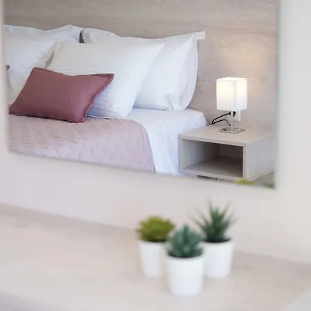 Rose Maisonette Апартаменты *