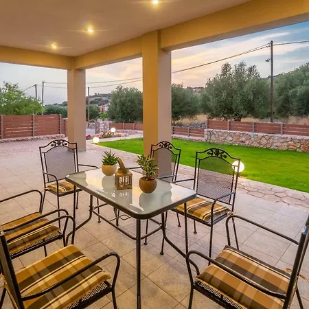 Rose Maisonette Apartment Razata