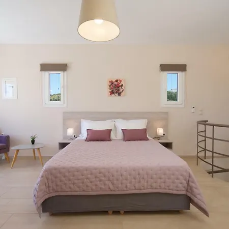 Rose Maisonette * Razata