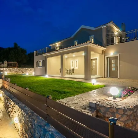 Апартаменты Rose Maisonette Razata